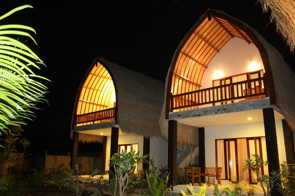 Villa Rika Джили Трауанган Екстериор снимка